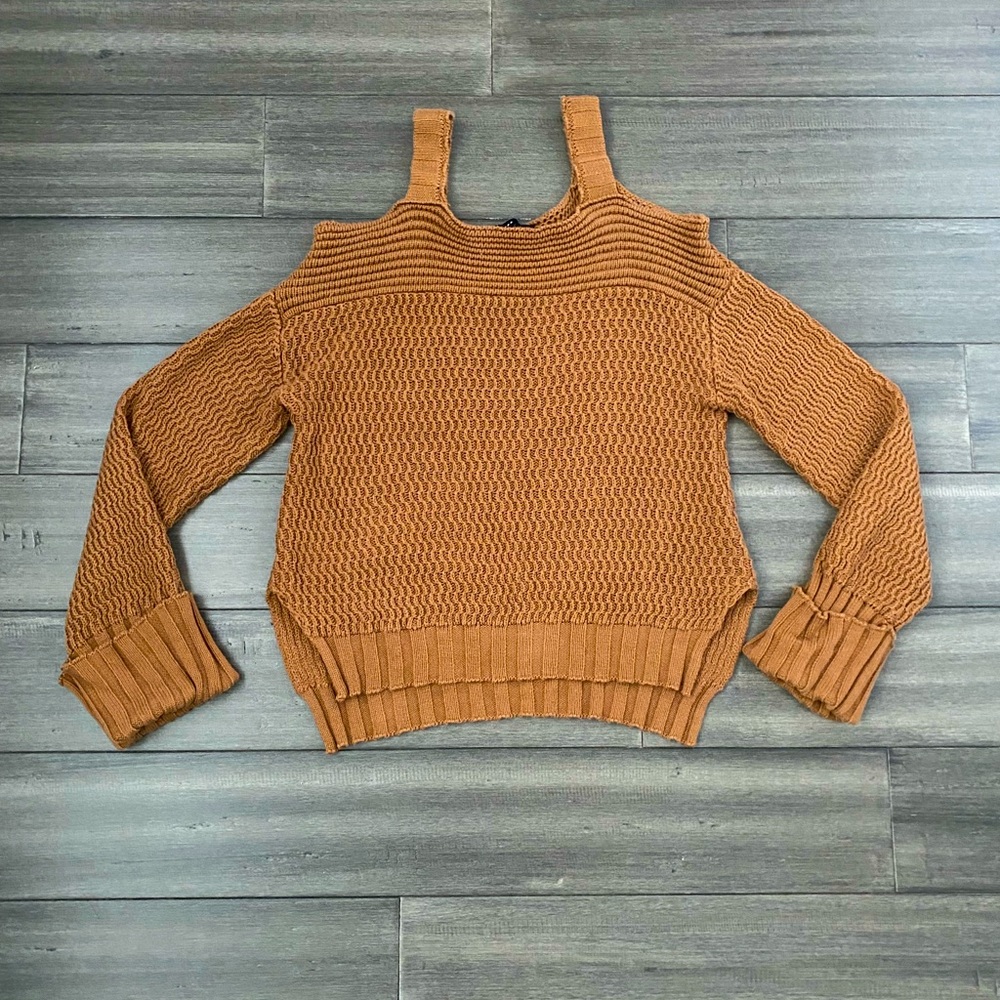 Size XS Womens boutique sweater lone sleeve off the should